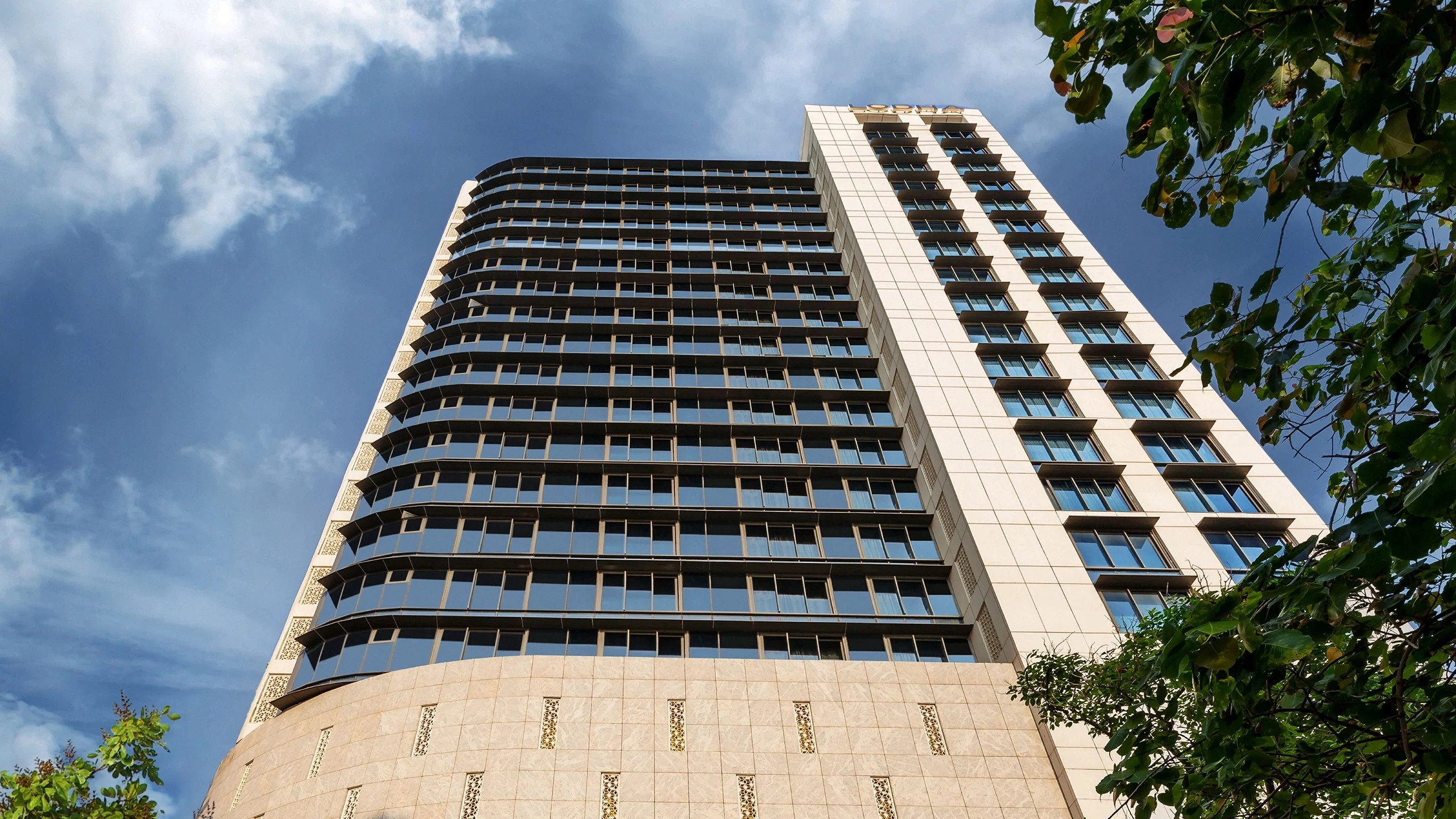 Lodha Seamont luxury residences in Walkeshwar